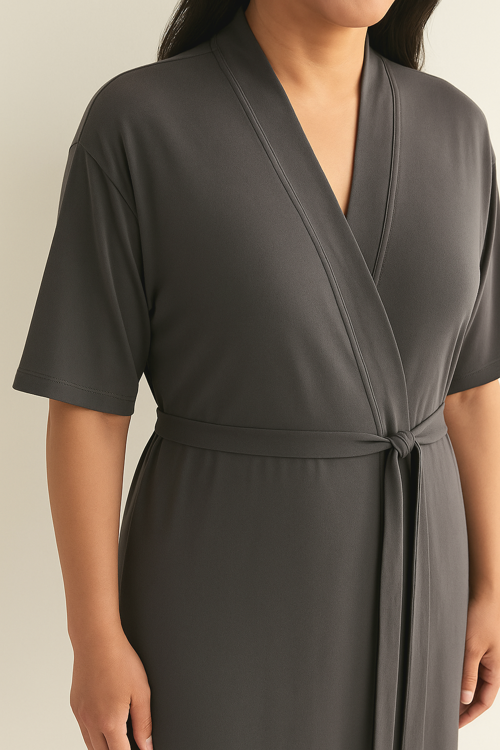 Tencel | Supreme Short-sleeve Robe in gray (on model, detail)